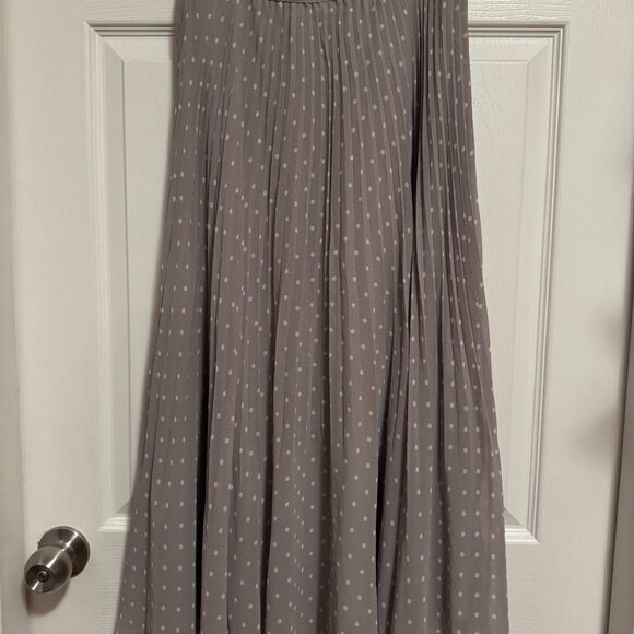 Aritzia WIlfred chiffon new twirl pleated skirt S - Picture 3 of 4